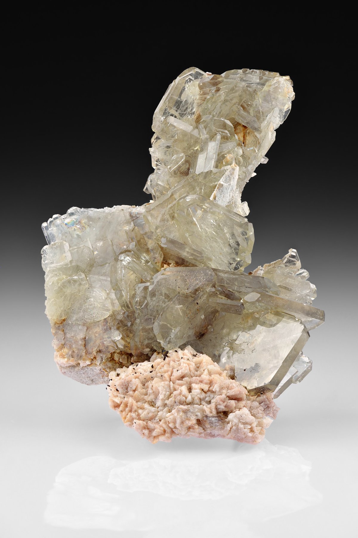 Raw industrial mineral specimen
